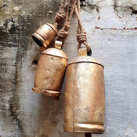 Carfar Handcrafted Giant Vintage Rustic Metal Harmony Cow Bell - LARGE BELL -NEW - Picture 1 of 16